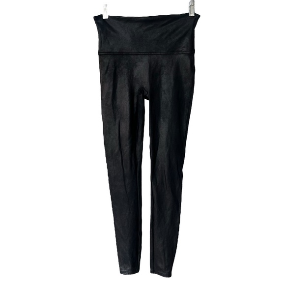 SPANX Ready To Wow Black Shiny Faux Leather Leggings Medium Stretch Comfortable - Picture 2 of 10